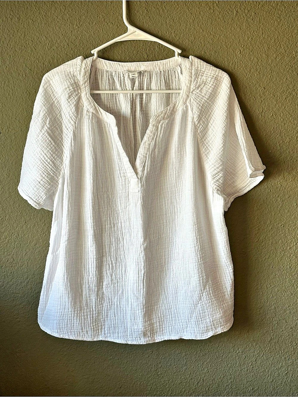 beachlunchlounge Cotton Blouse in White Size Large Like New